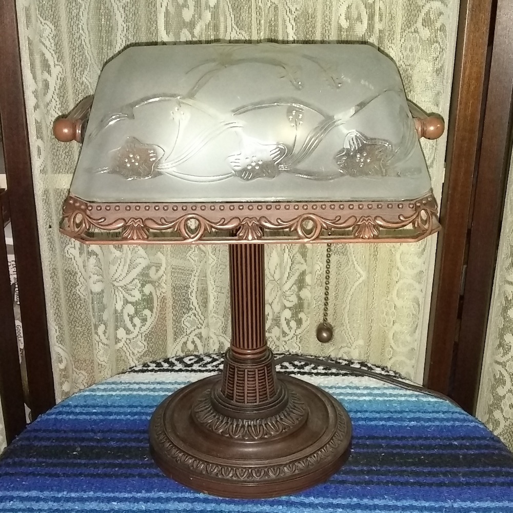 COPY - COPY - MID-CENTURY BANKERS-PIANO-BEDSIDE READING …